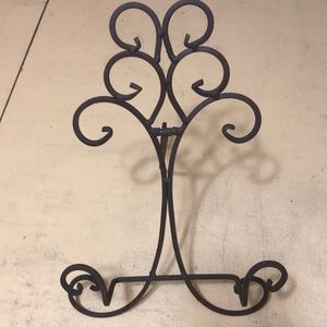 Vintage Brown Wrought Iron Plate or Recipe Book Holder 10x10x16”